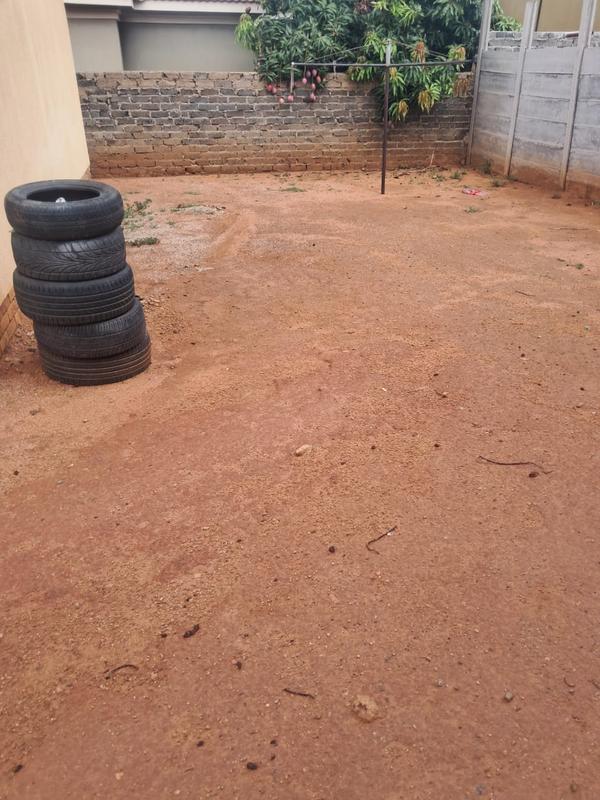 2 Bedroom Property for Sale in Tlhabane West North West